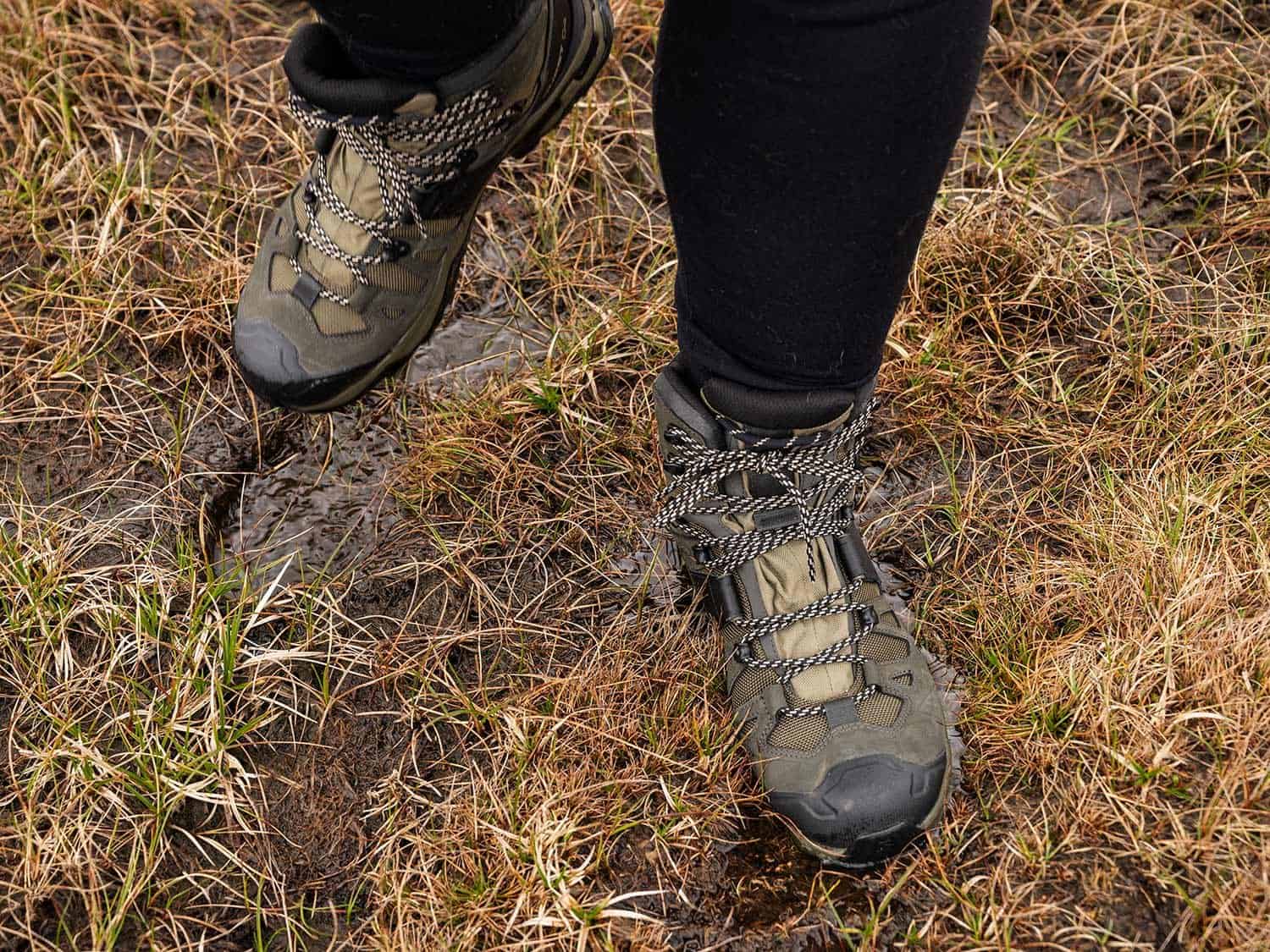 salomon quest 4 gore tex boot in muddy conditions